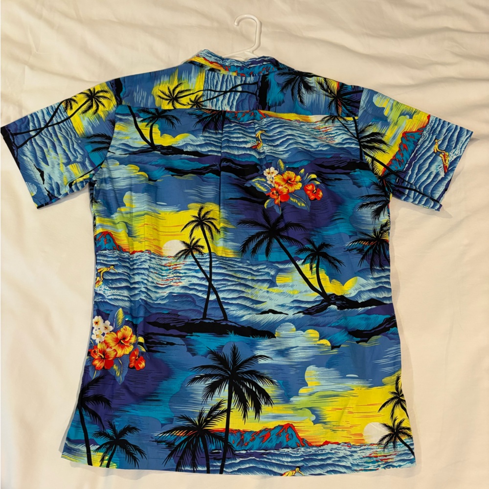 Vibrant Ocean Sunset Hawaiian Shirt - Picture 4 of 4